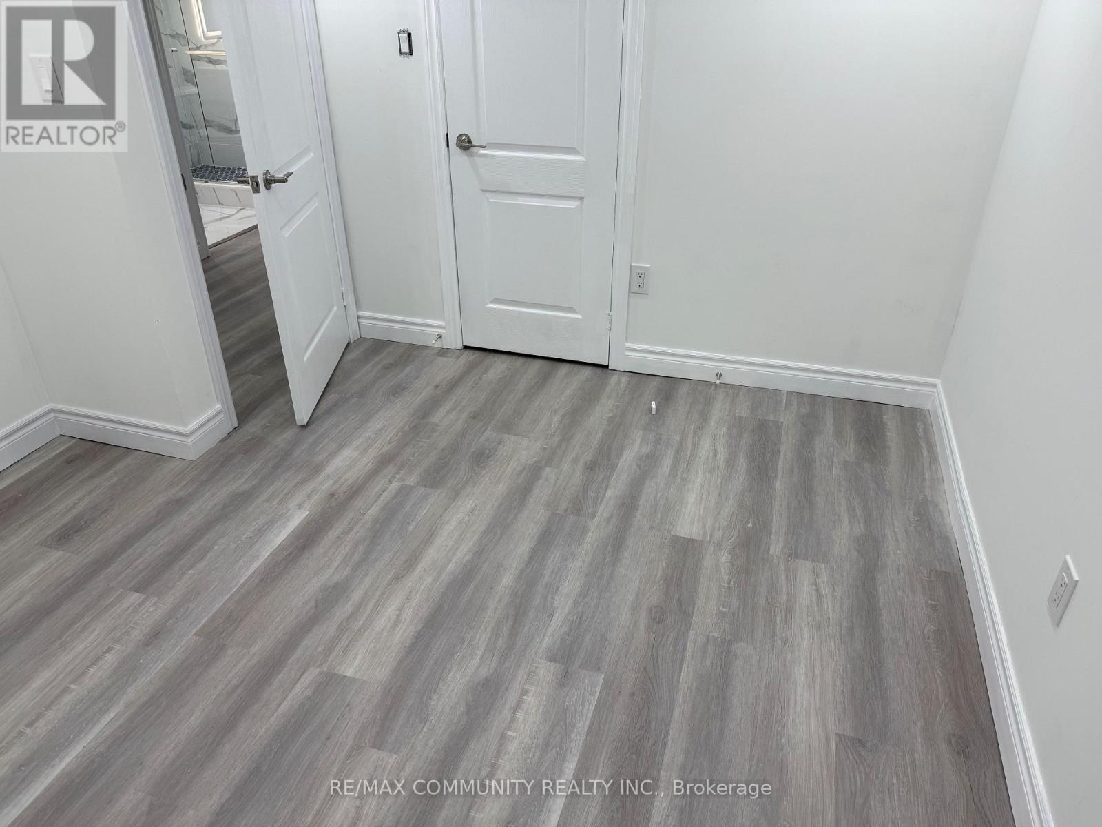 Unknown Address, ,     - Photo 17 - N12728922