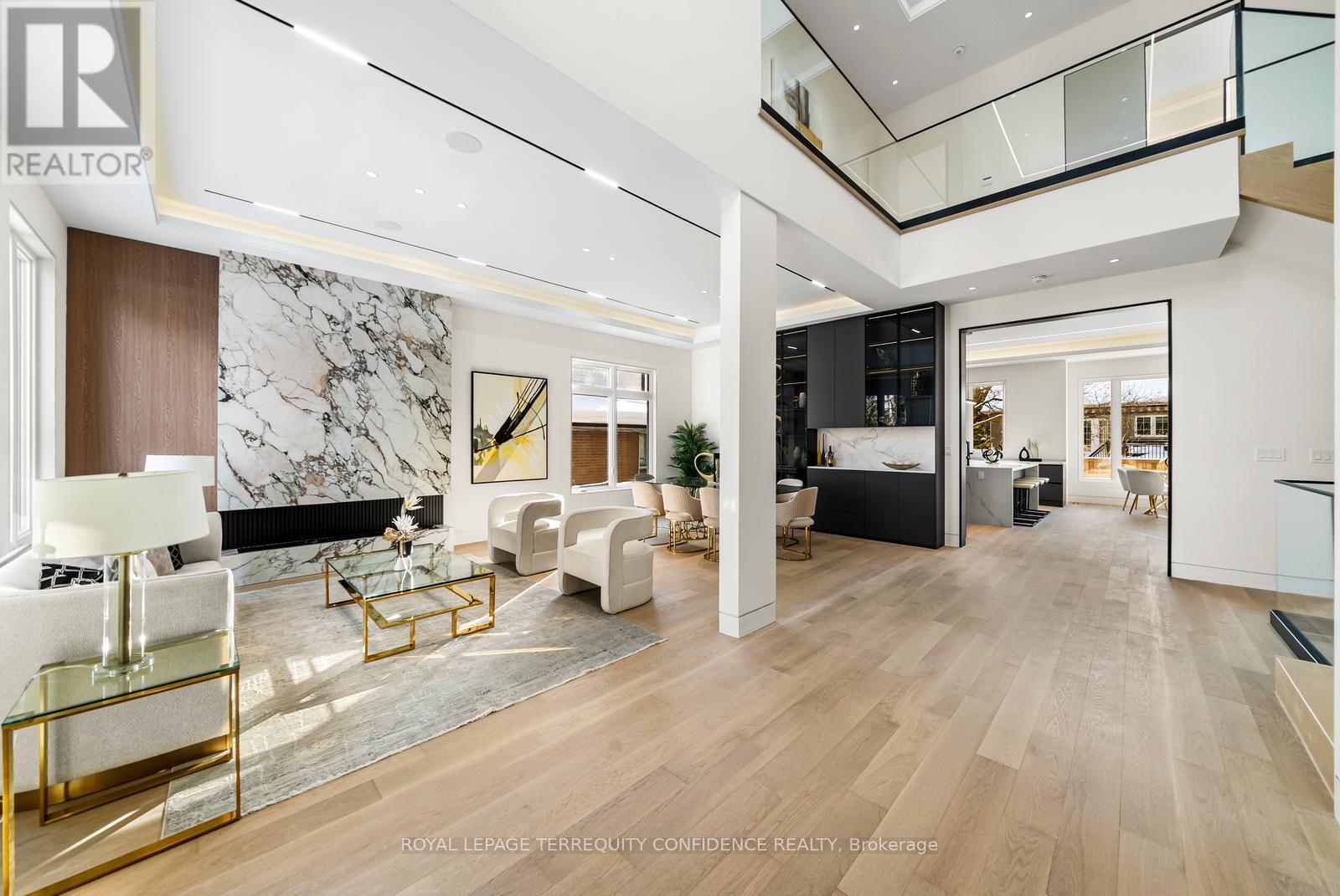 281 Kerrybrook Drive, Richmond Hill, Ontario  L4C 3R2 - Photo 10 - N12729020