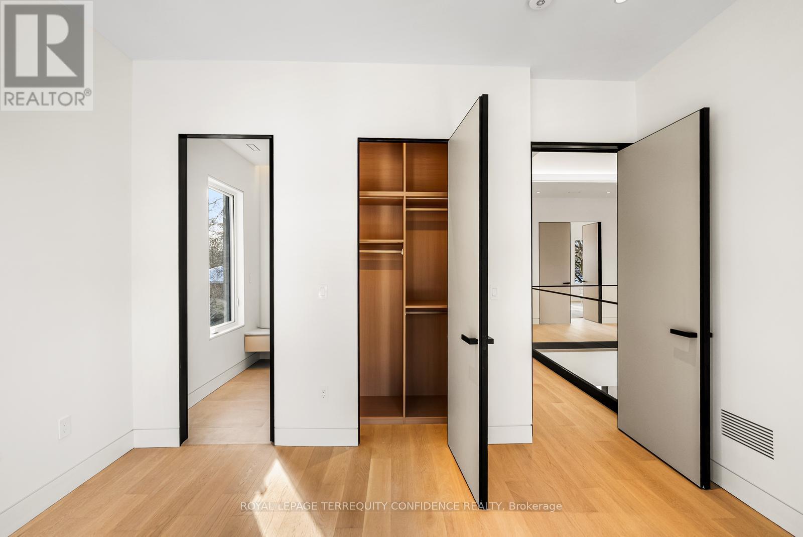 281 Kerrybrook Drive, Richmond Hill, Ontario  L4C 3R2 - Photo 38 - N12729020