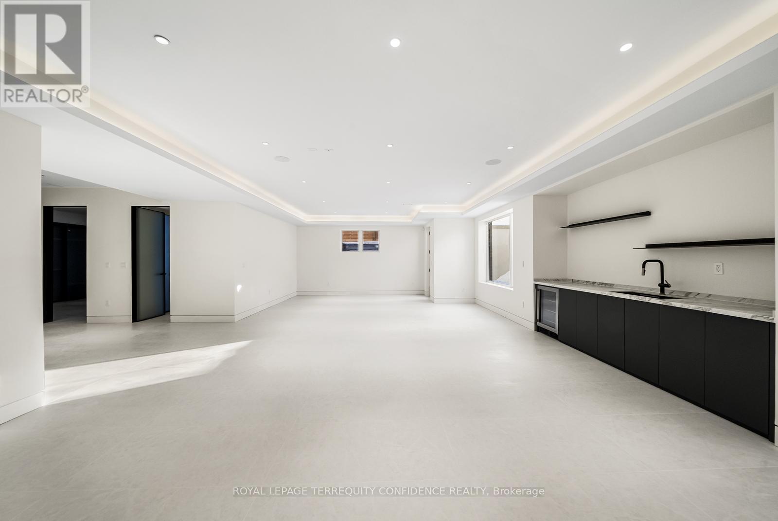 281 Kerrybrook Drive, Richmond Hill, Ontario  L4C 3R2 - Photo 46 - N12729020