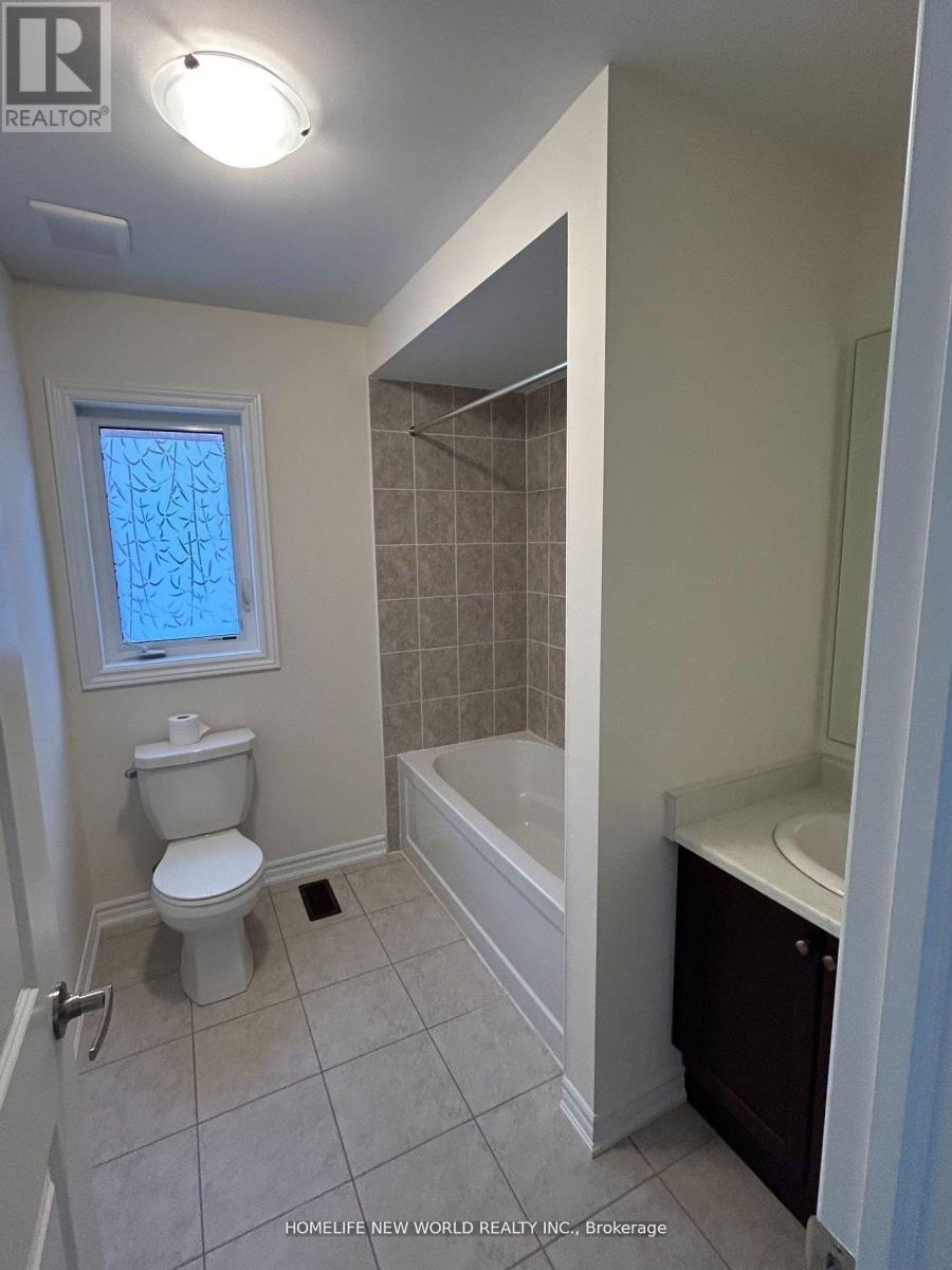 21 Garrett Styles Drive, Georgina, Ontario  L4P 0J1 - Photo 7 - N12729042