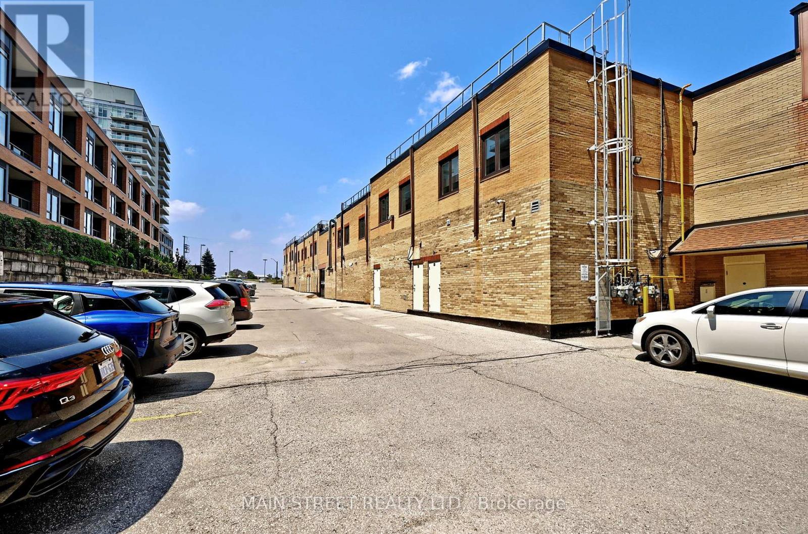 6 - 200 Davis Drive, Newmarket, Ontario  L3Y 2N4 - Photo 22 - N12729076