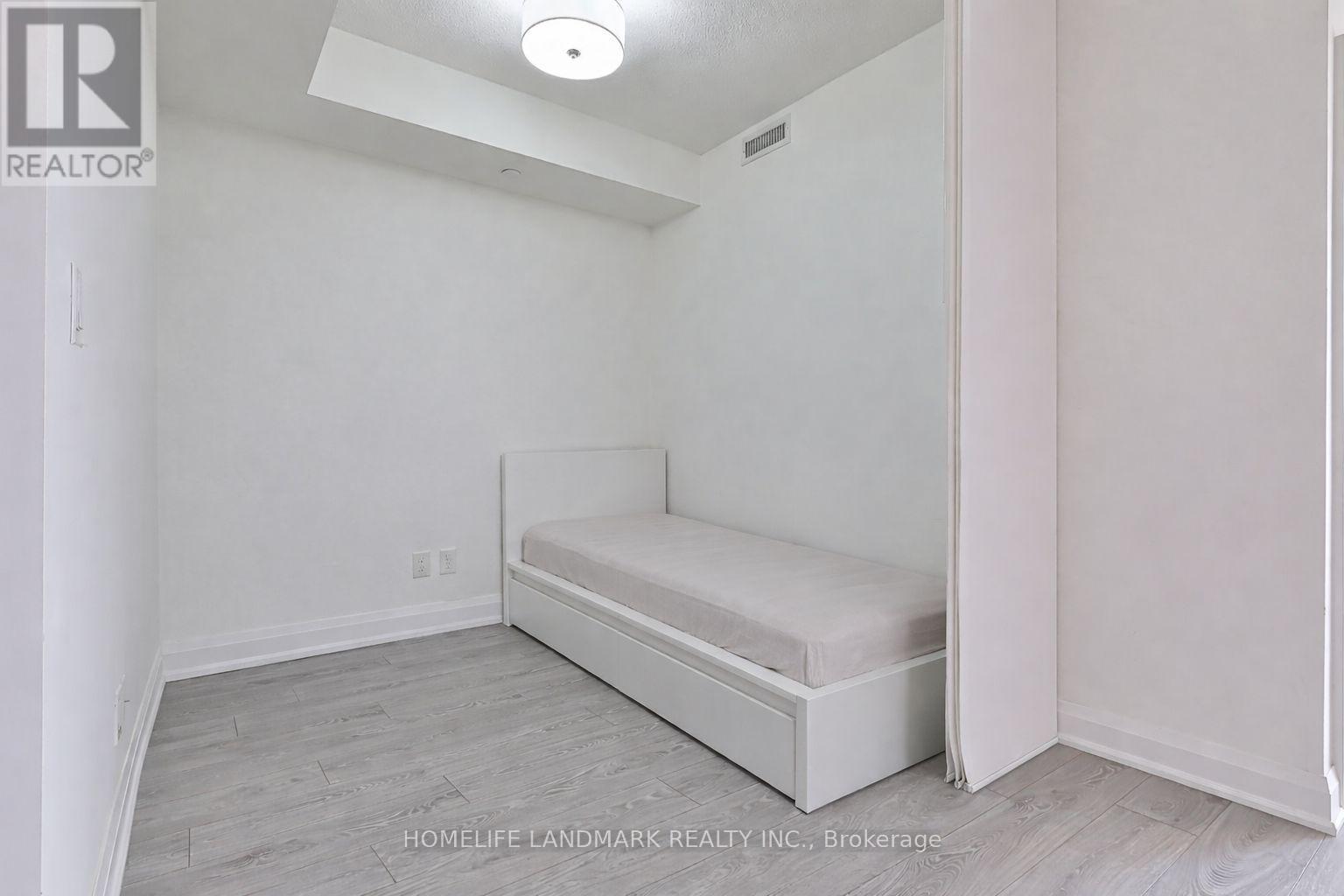 321 - 8200 Birchmount Road, Markham, Ontario  L3R 9W1 - Photo 5 - N12729100