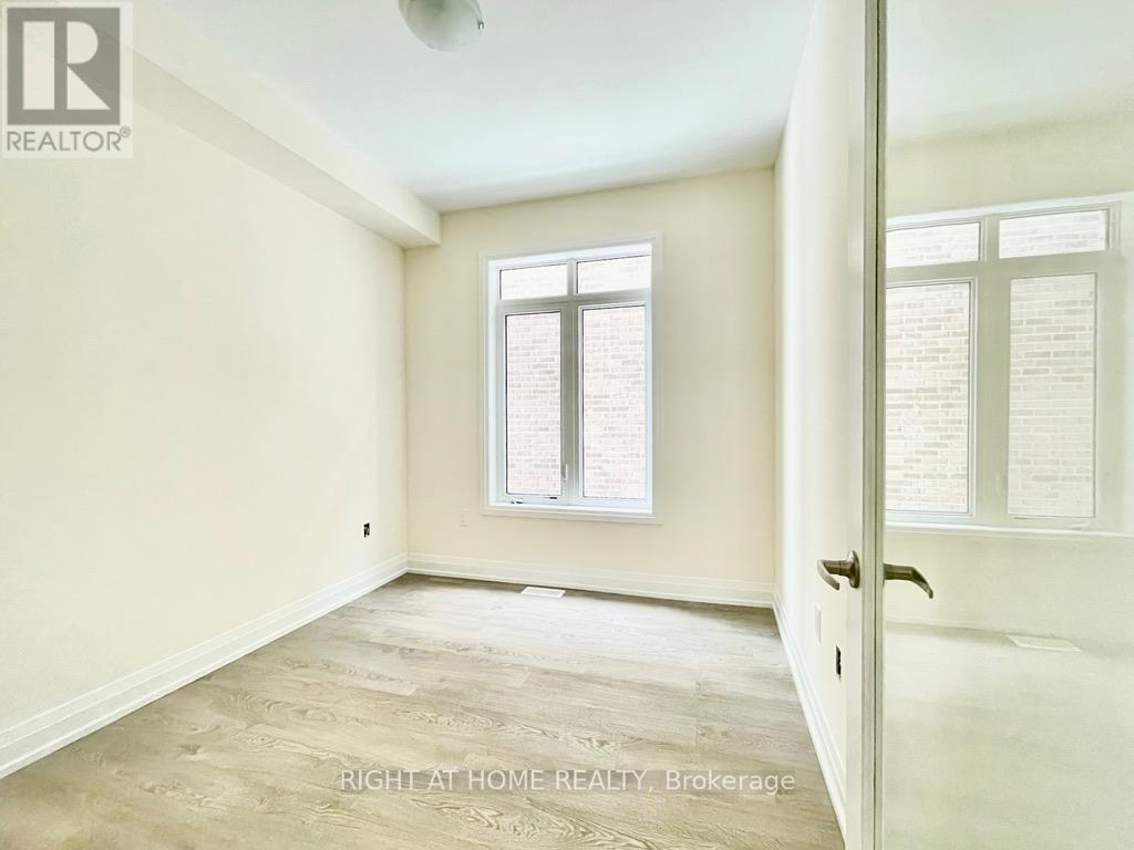 48 Daisy Street, Springwater, Ontario  L9X 2E2 - Photo 10 - S12729052