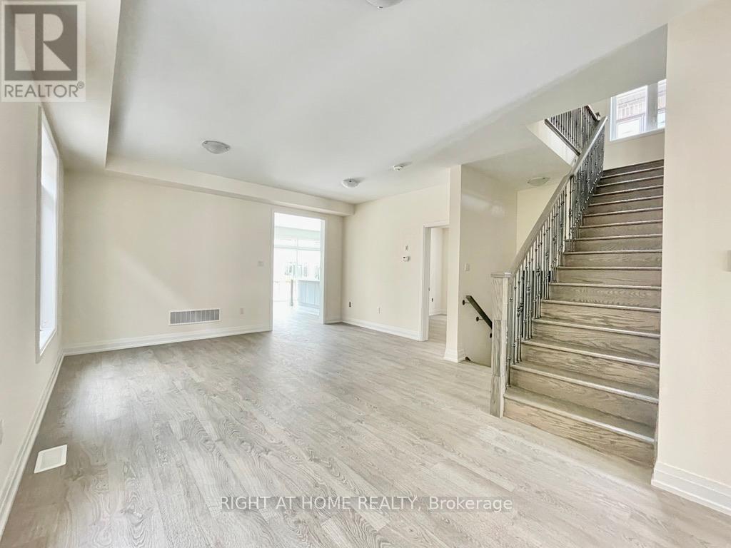 48 Daisy Street, Springwater, Ontario  L9X 2E2 - Photo 8 - S12729052