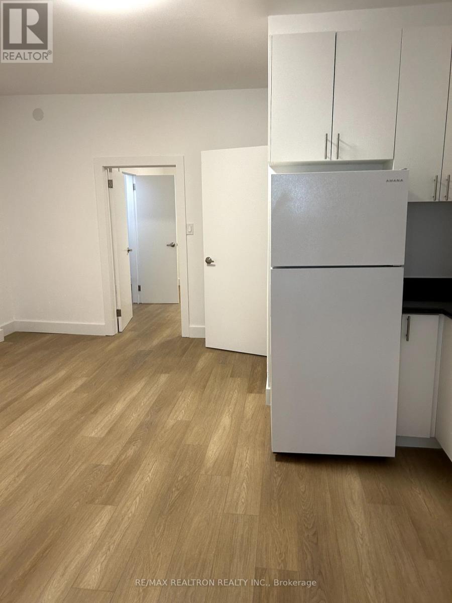 1 - 1293 Gerrard Street E, Toronto, Ontario  M4L 1Y8 - Photo 8 - E12386404