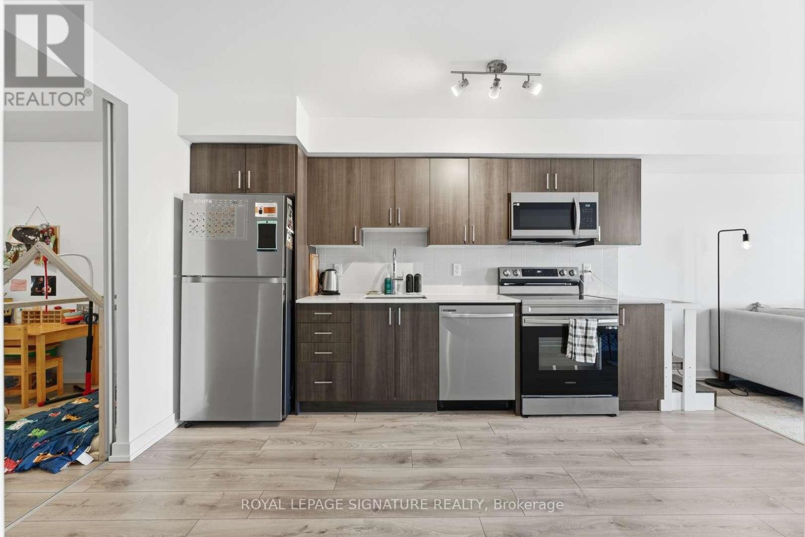 312 - 1455 Celebration Drive, Pickering, Ontario  L1W 1L8 - Photo 11 - E12728880