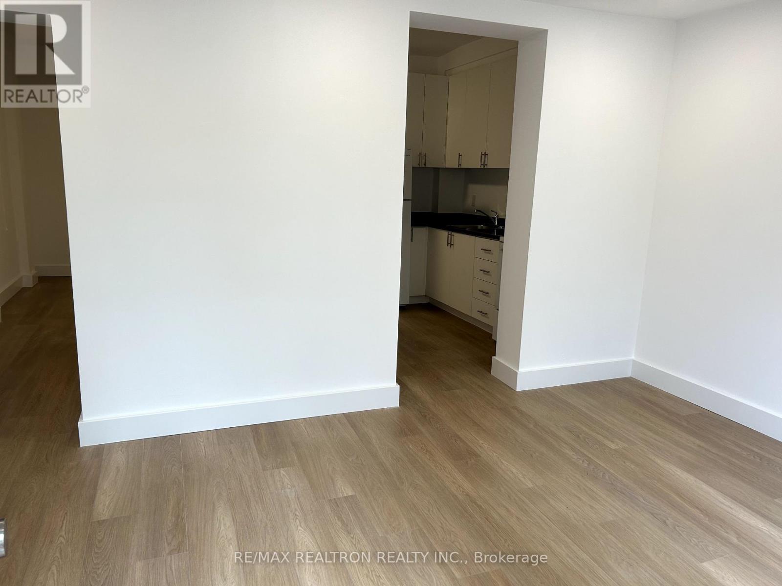 1 - 1293 Gerrard Street E, Toronto, Ontario  M4L 1Y8 - Photo 3 - E12386404