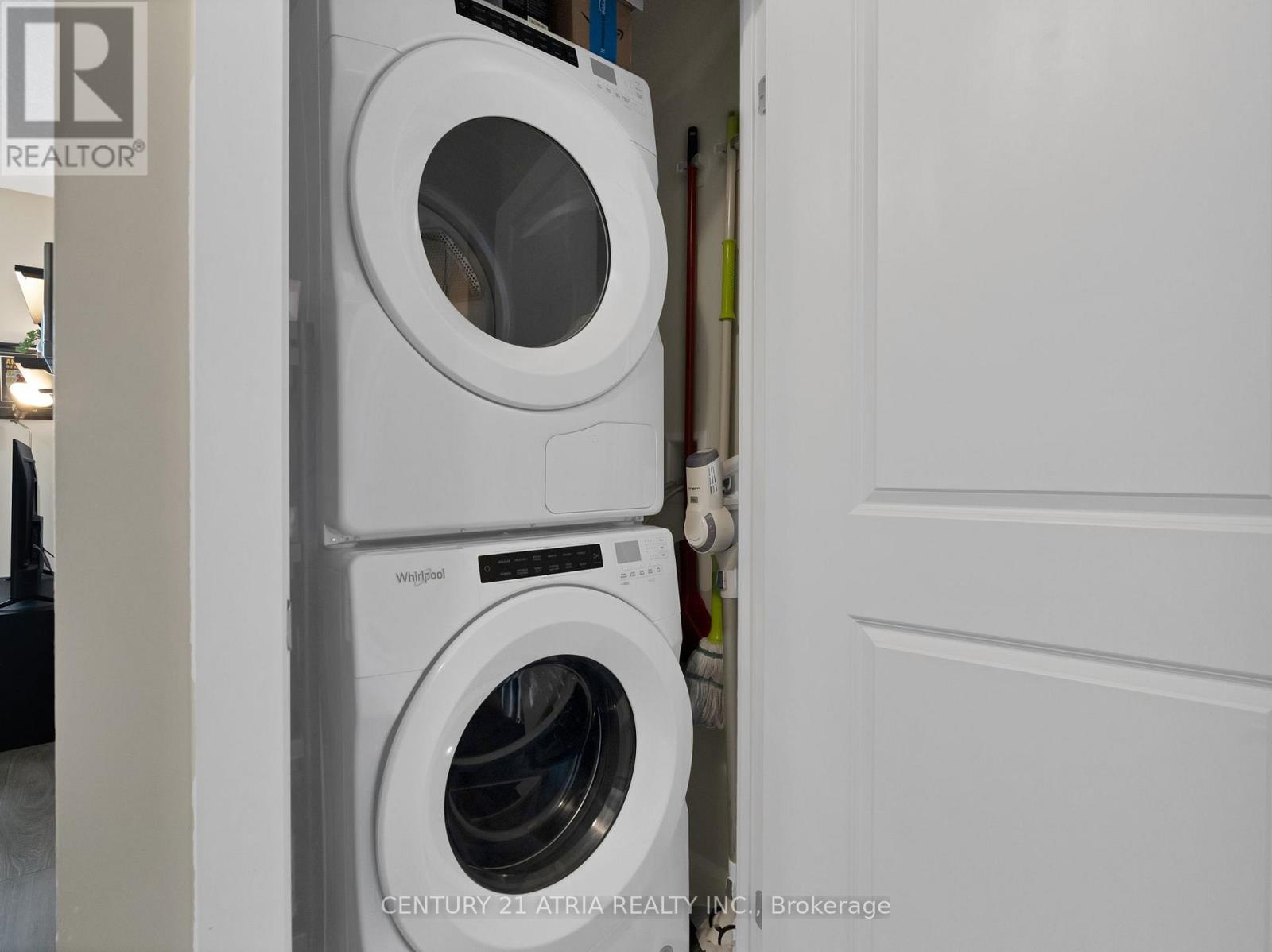 1304 - 3220 William Coltson Avenue, Oakville, Ontario  L6H 7X9 - Photo 17 - W12728920