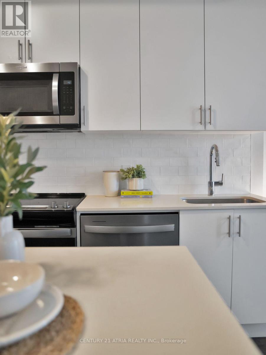 1304 - 3220 William Coltson Avenue, Oakville, Ontario  L6H 7X9 - Photo 8 - W12728920