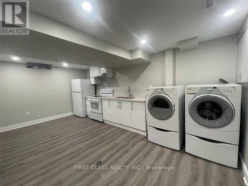 Bsmt - 3280 Pilcom Crescent, Mississauga, Ontario  L5B 3X5 - Photo 2 - W12728948