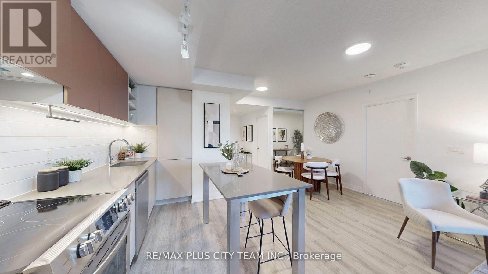 517 - 10 Gibbs Road, Toronto, Ontario  M9B 0E2 - Photo 10 - W12728964