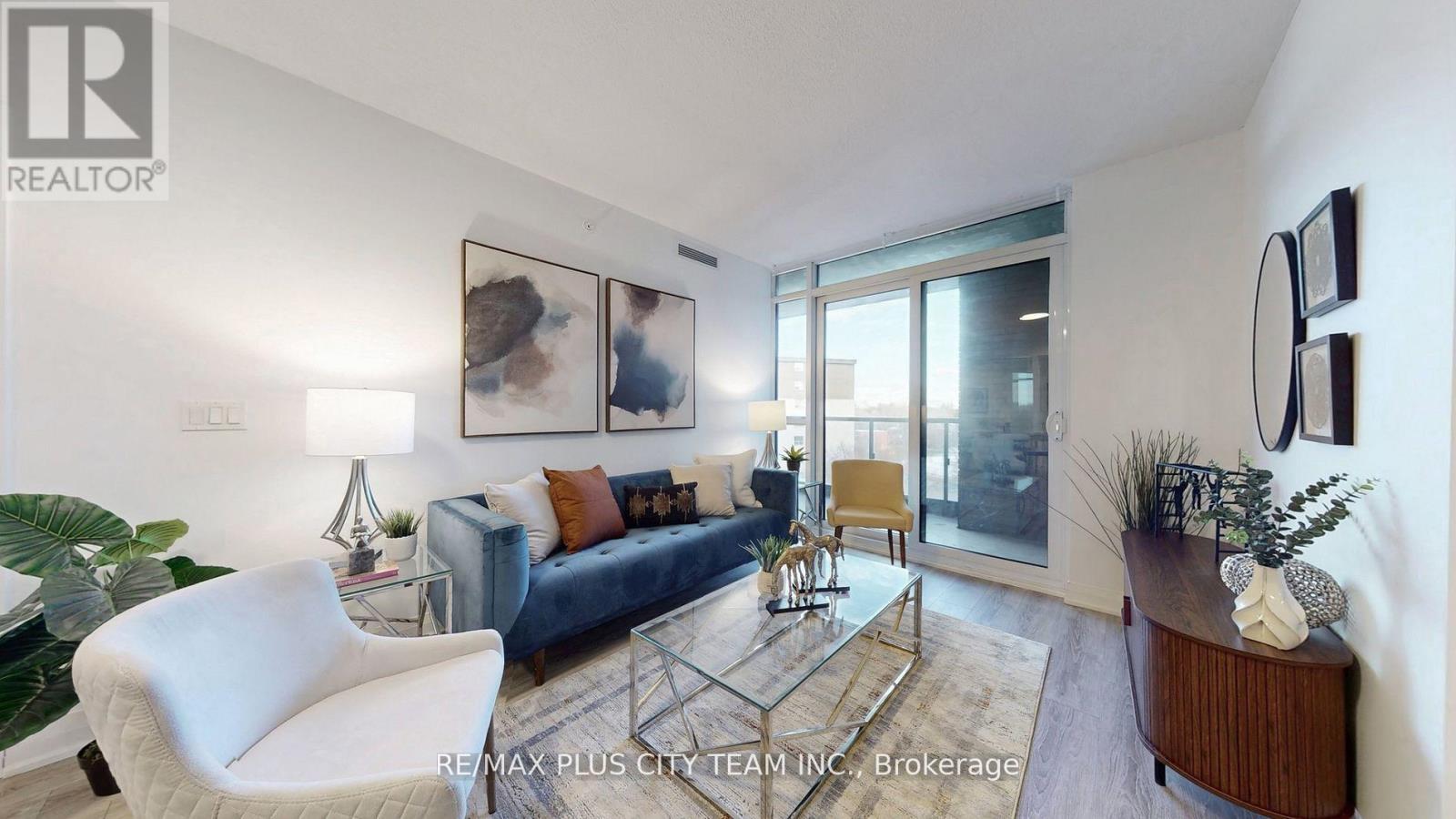 517 - 10 Gibbs Road, Toronto, Ontario  M9B 0E2 - Photo 2 - W12728964