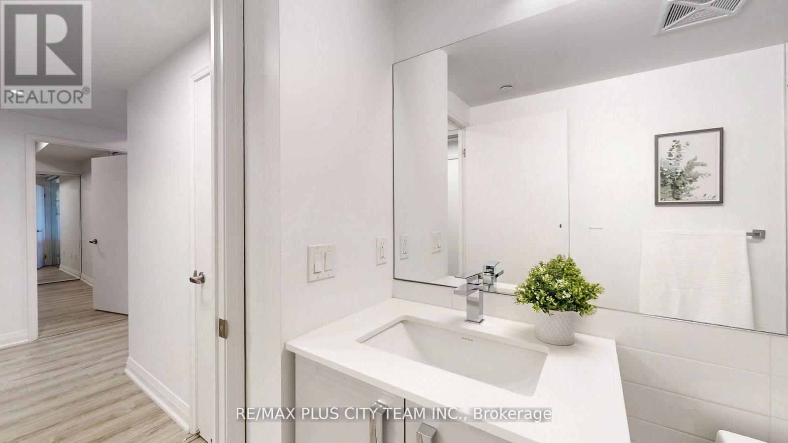 517 - 10 Gibbs Road, Toronto, Ontario  M9B 0E2 - Photo 21 - W12728964