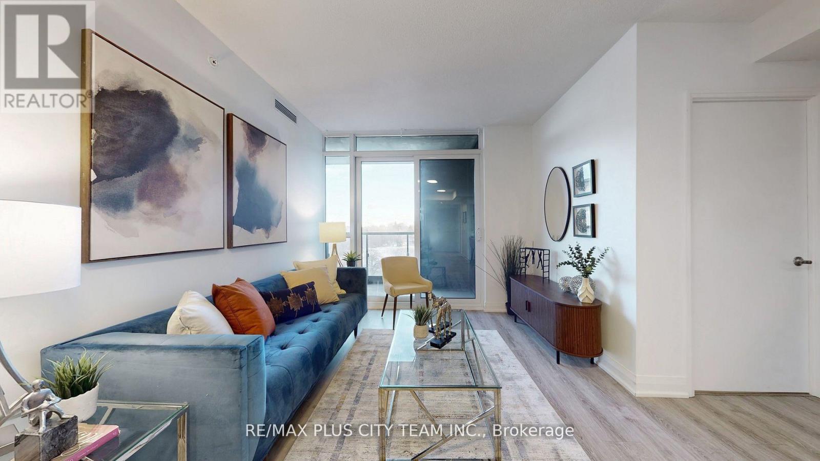 517 - 10 Gibbs Road, Toronto, Ontario  M9B 0E2 - Photo 3 - W12728964