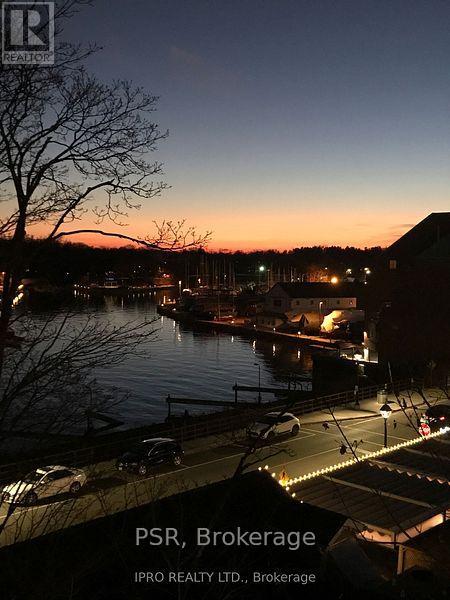 422 - 11 Bronte Road, Oakville, Ontario  L6L 0E1 - Photo 10 - W12729012