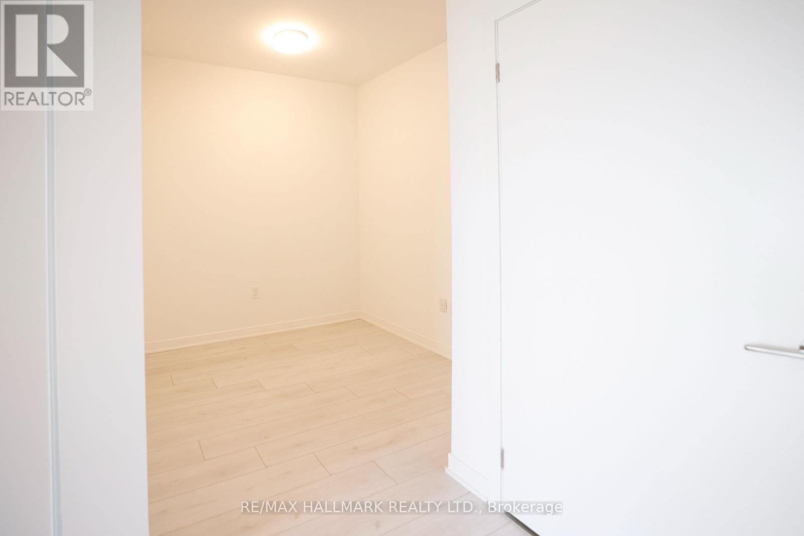 328 - 395 Dundas Street, Oakville, Ontario  L6M 5R8 - Photo 9 - W12729018