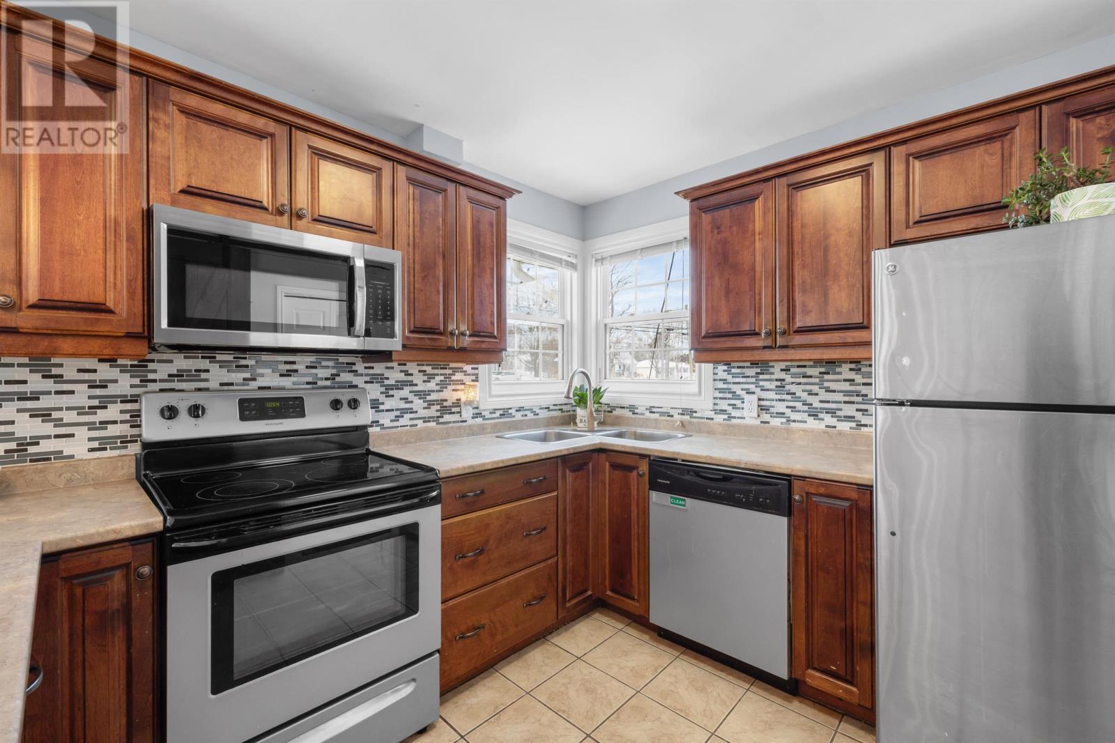 156 Brackley Point Road, Charlottetown, Prince Edward Island  C1A 6Y9 - Photo 10 - 202601487