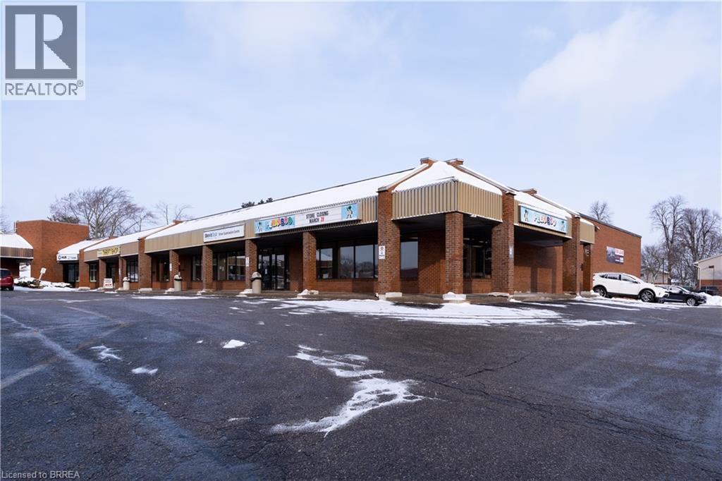 320 North Park Street Unit# E, Brantford, Ontario  N3R 4L3 - Photo 3 - 40790957