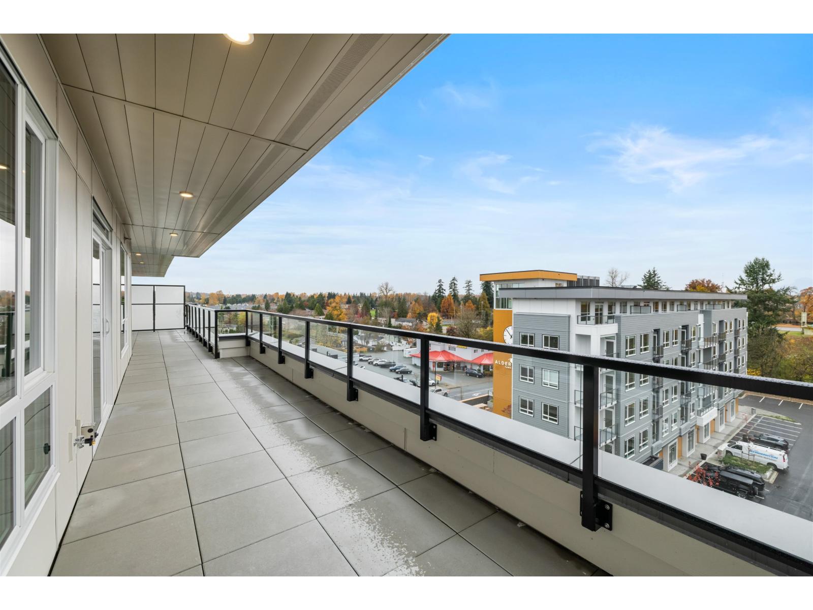 601 27218 ALDERGROVE TOWN CENTRE DRIVE, Langley, British Columbia