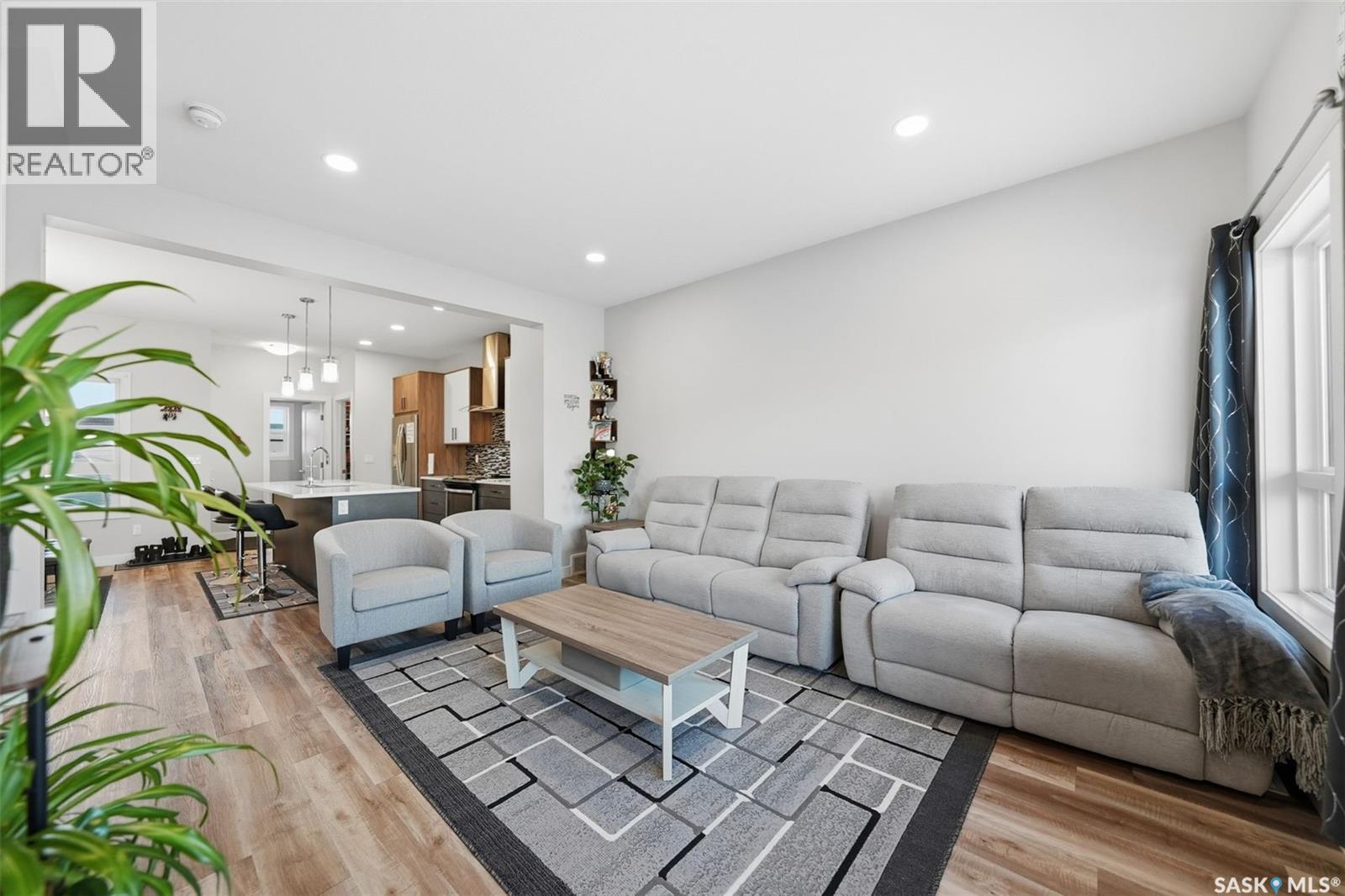 705 Evergreen Boulevard, Saskatoon, Saskatchewan  S7W 0Y8 - Photo 5 - SK027365