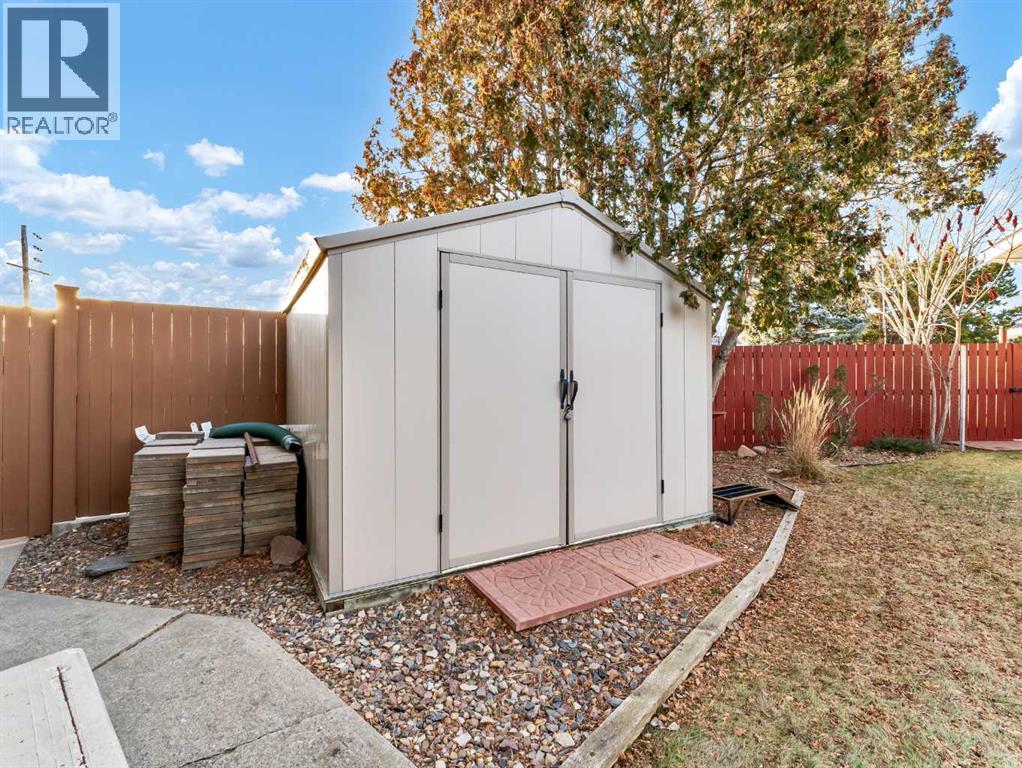 35 Horner Court Ne, Medicine Hat, Alberta  T1C 1M1 - Photo 47 - A2279649