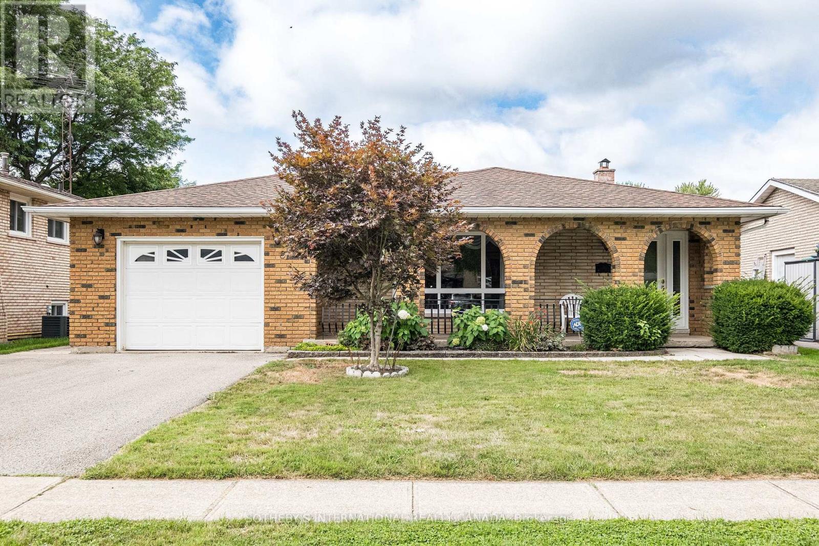 87 BRIDLEWOOD DRIVE, Welland, Ontario