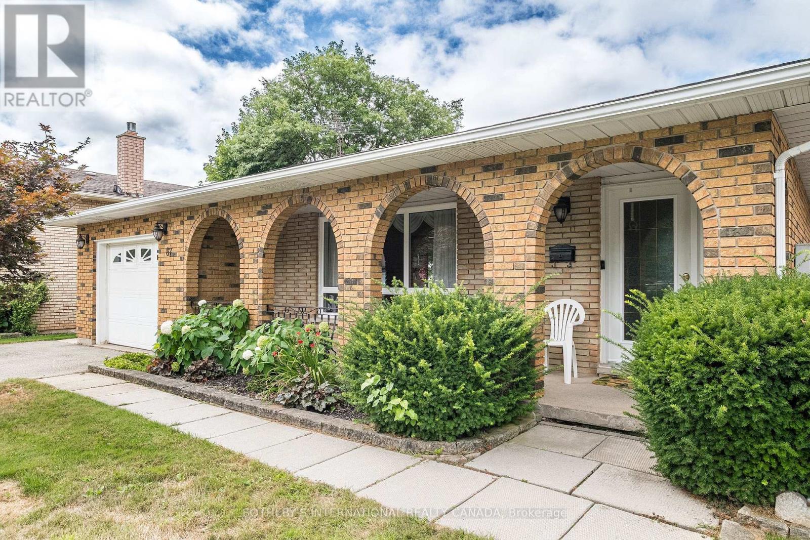 87 Bridlewood Drive, Welland, Ontario  L3C 6H3 - Photo 2 - X12728942