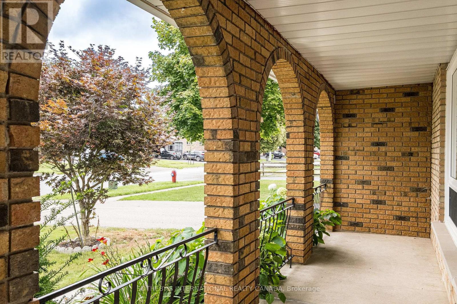 87 Bridlewood Drive, Welland, Ontario  L3C 6H3 - Photo 4 - X12728942