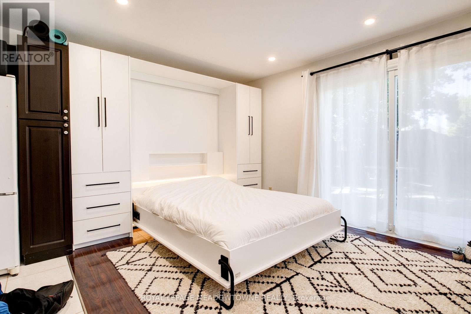 205 Liverpool Street, Guelph, Ontario  N1H 2L6 - Photo 8 - X12728944