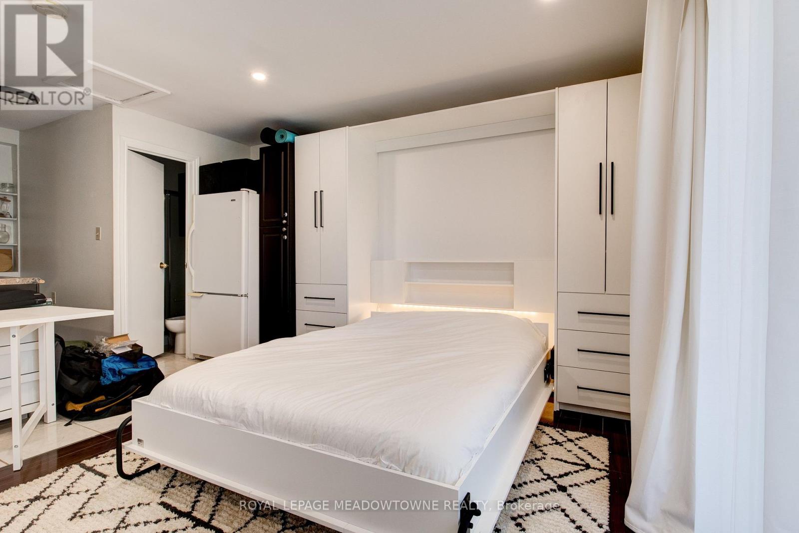 205 Liverpool Street, Guelph, Ontario  N1H 2L6 - Photo 9 - X12728944