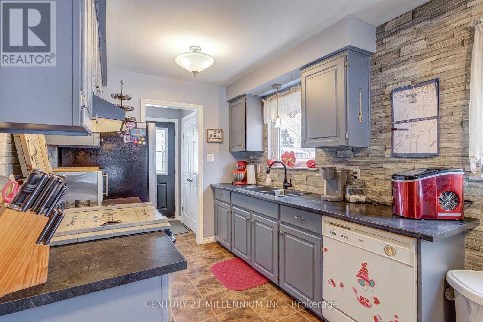 334 Simon Street, Shelburne, Ontario  L9V 2Y5 - Photo 15 - X12729038