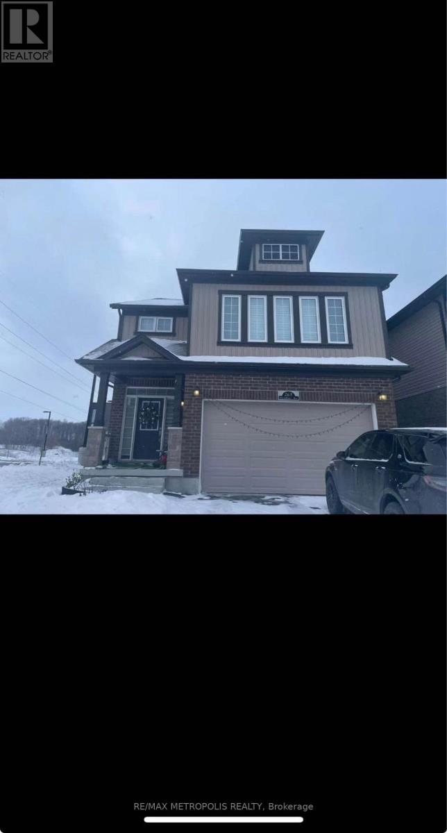 265 Woodbine Avenue, Kitchener, Ontario  N2R 0P7 - Photo 2 - X12729078
