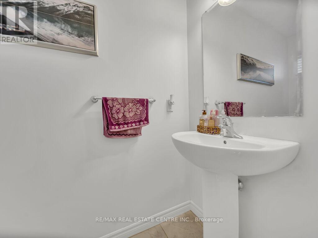 144 Summit Ridge Drive, Guelph, Ontario  N1E 0M8 - Photo 17 - X12729114