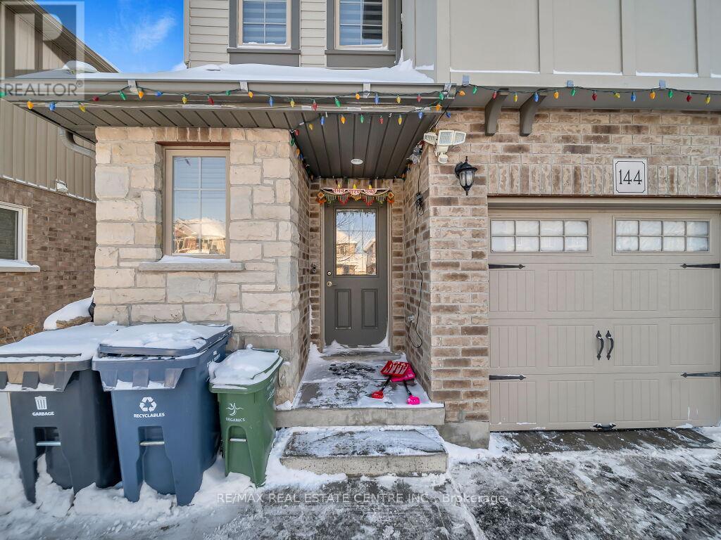 144 Summit Ridge Drive, Guelph, Ontario  N1E 0M8 - Photo 4 - X12729114