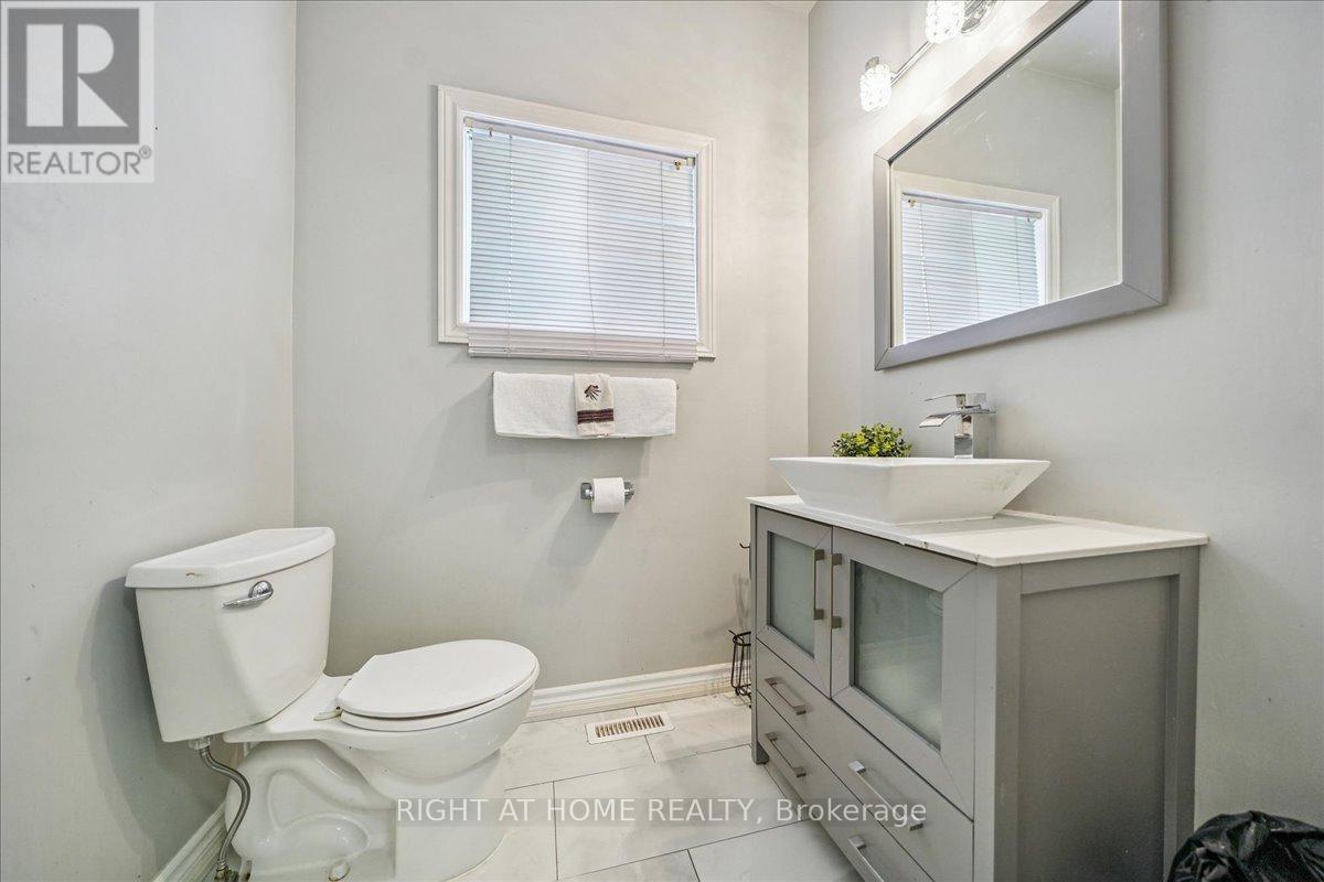 118 Bowles Drive, Ajax, Ontario  L1T 4C2 - Photo 13 - E12725416