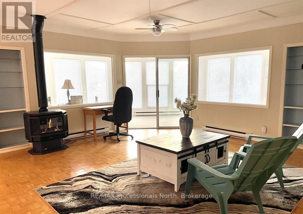 258 Hunters Bay Drive, Huntsville, Ontario  P1H 1N2 - Photo 12 - X12729154