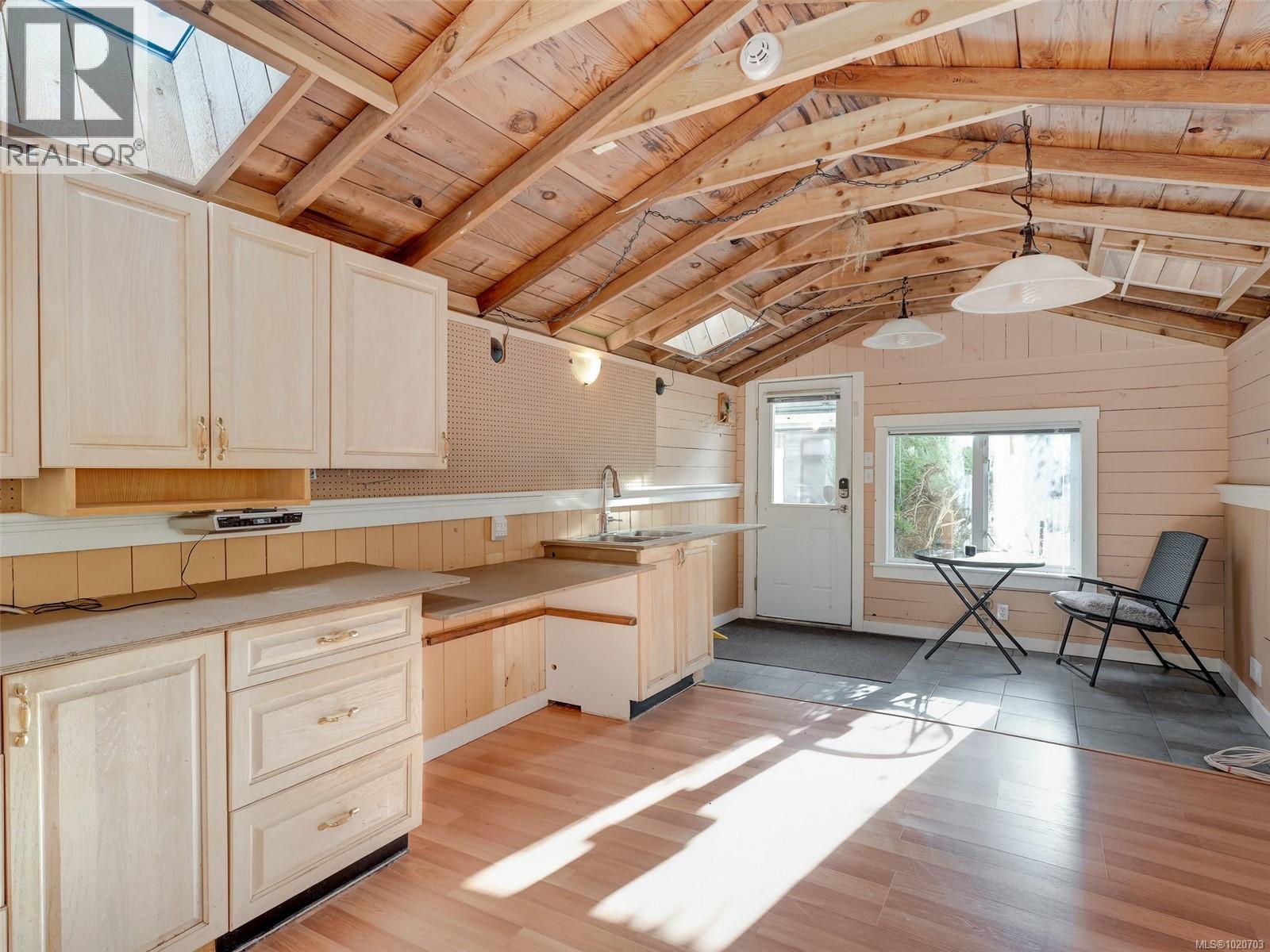 1152 Chapman St, Victoria, British Columbia  V8V 2T6 - Photo 31 - 1020703