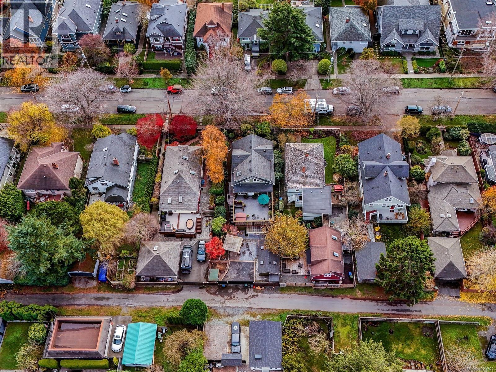 1152 Chapman St, Victoria, British Columbia  V8V 2T6 - Photo 52 - 1020703