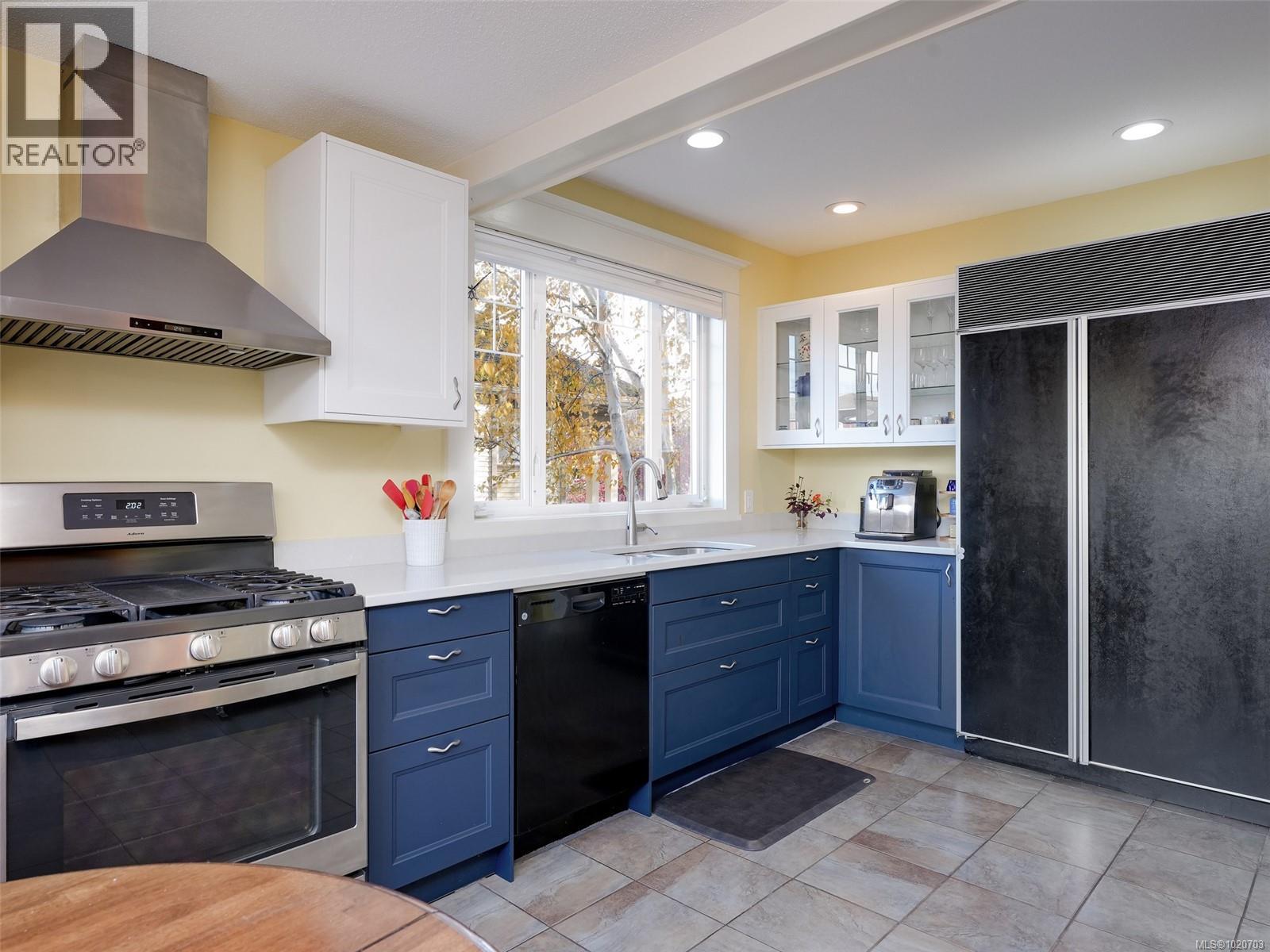 1152 Chapman St, Victoria, British Columbia  V8V 2T6 - Photo 7 - 1020703