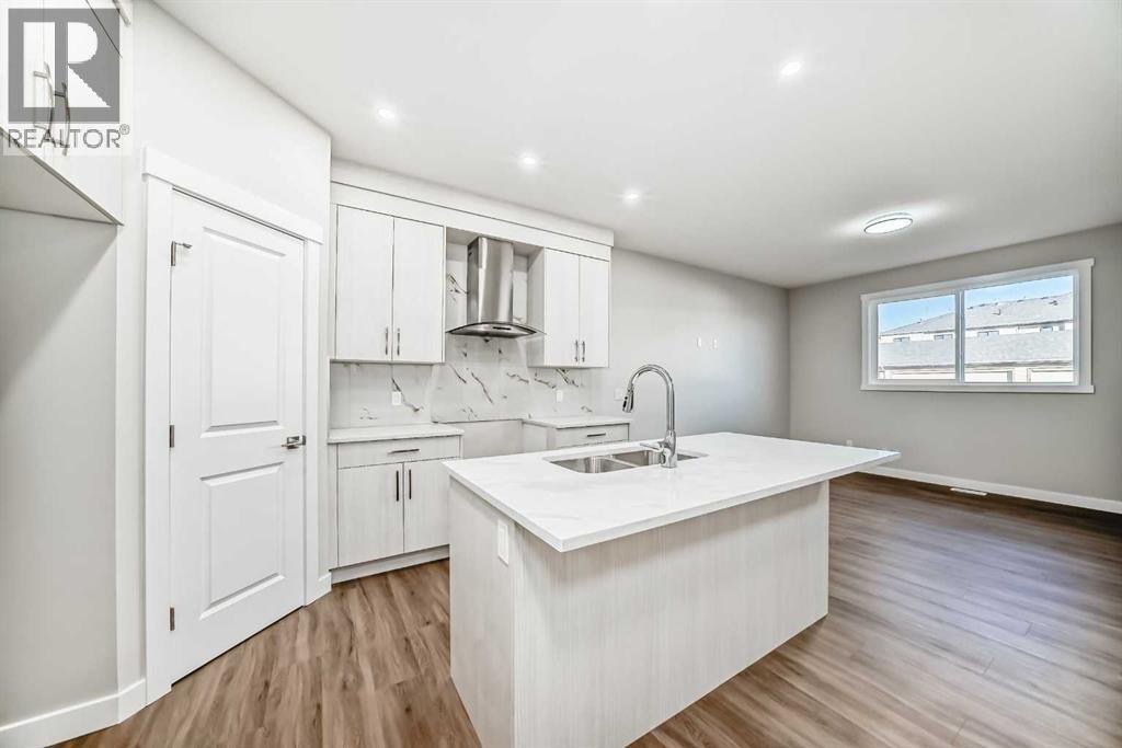 144 Belvedere Park Se, Calgary, Alberta  T2A 8A1 - Photo 7 - A2267272