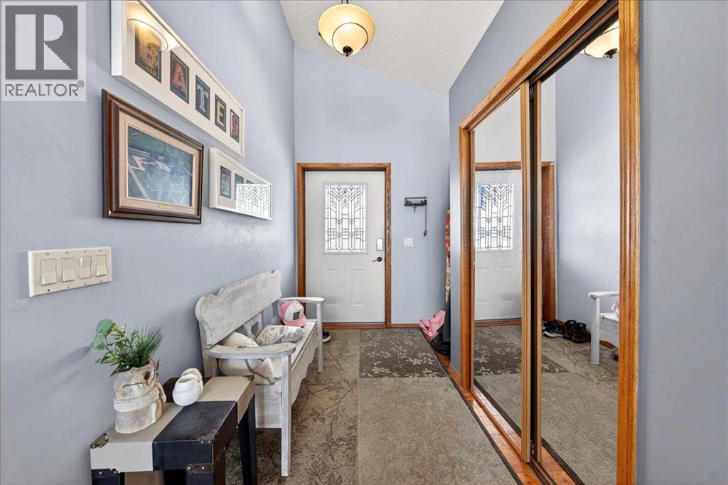 1 De Winton Ridge Road, De Winton, Alberta  T1S 4W6 - Photo 3 - A2274104