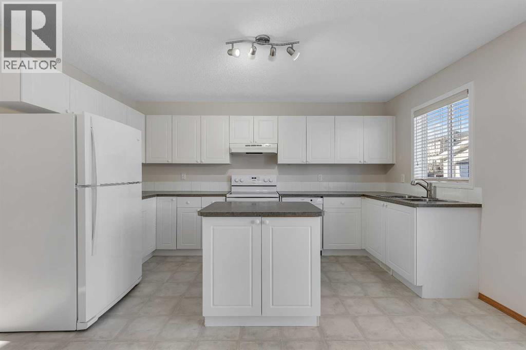 183 Covepark Way Ne, Calgary, Alberta  T3K 3N3 - Photo 4 - A2280491