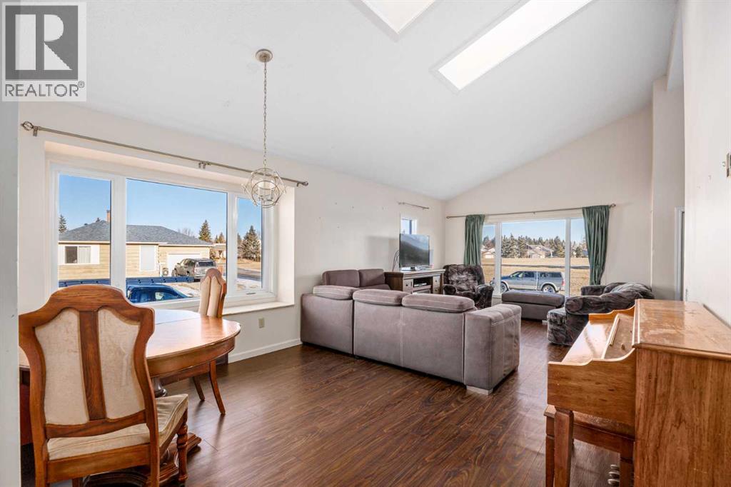 11 Woodborough Road Sw, Calgary, Alberta  T2W 5C1 - Photo 9 - A2280921