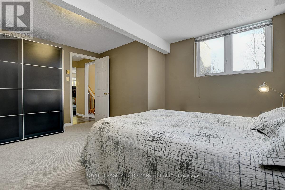 73 Shaughnessy Crescent, Ottawa, Ontario  K2K 2N1 - Photo 24 - X12729170