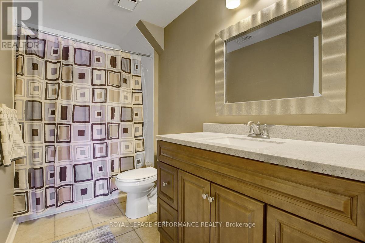 73 Shaughnessy Crescent, Ottawa, Ontario  K2K 2N1 - Photo 25 - X12729170