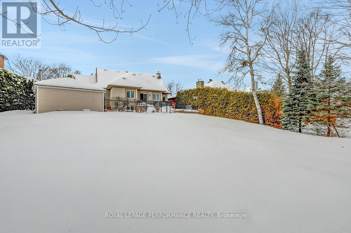 73 Shaughnessy Crescent, Ottawa, Ontario  K2K 2N1 - Photo 30 - X12729170