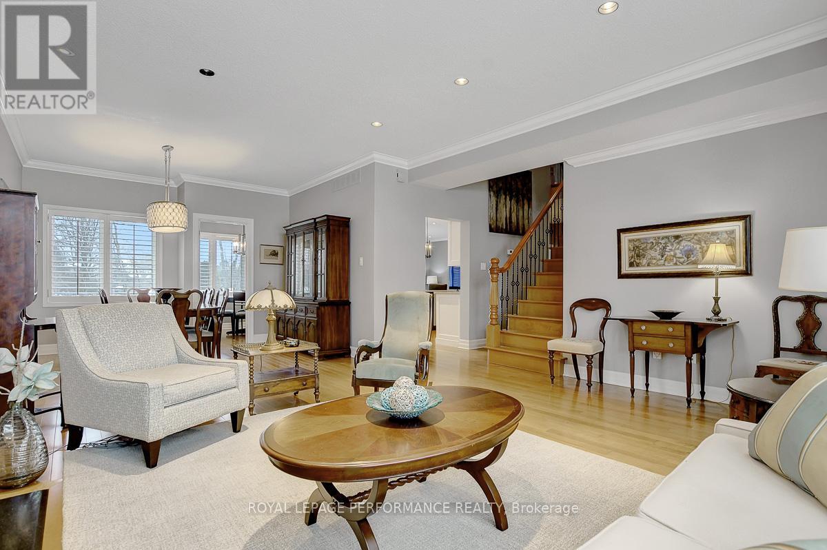 73 Shaughnessy Crescent, Ottawa, Ontario  K2K 2N1 - Photo 5 - X12729170