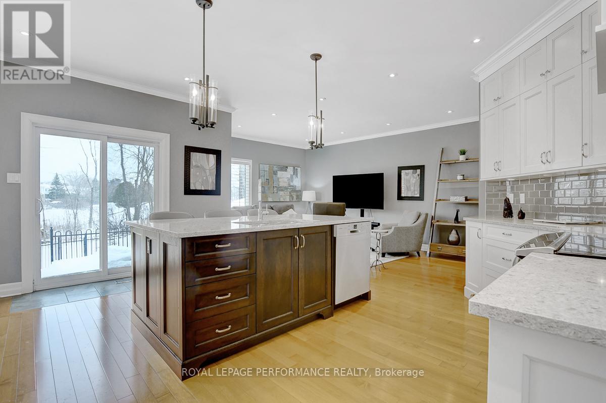 73 Shaughnessy Crescent, Ottawa, Ontario  K2K 2N1 - Photo 7 - X12729170