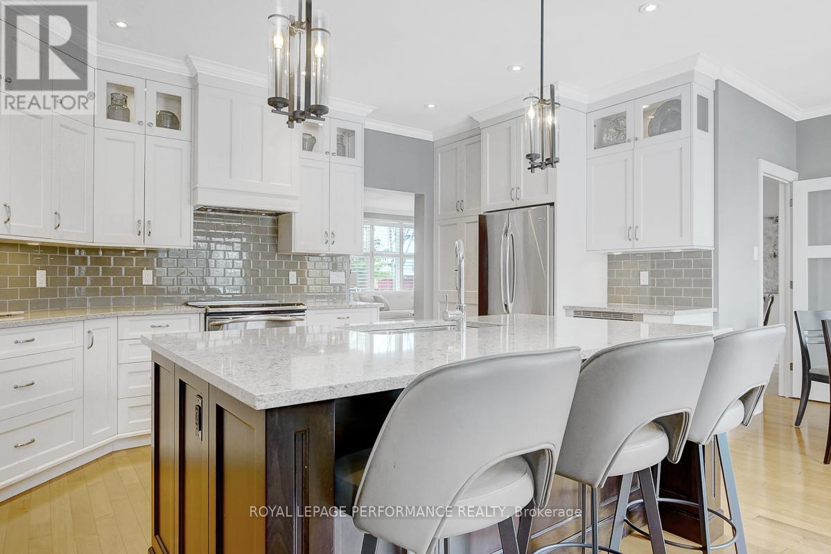 73 Shaughnessy Crescent, Ottawa, Ontario  K2K 2N1 - Photo 8 - X12729170